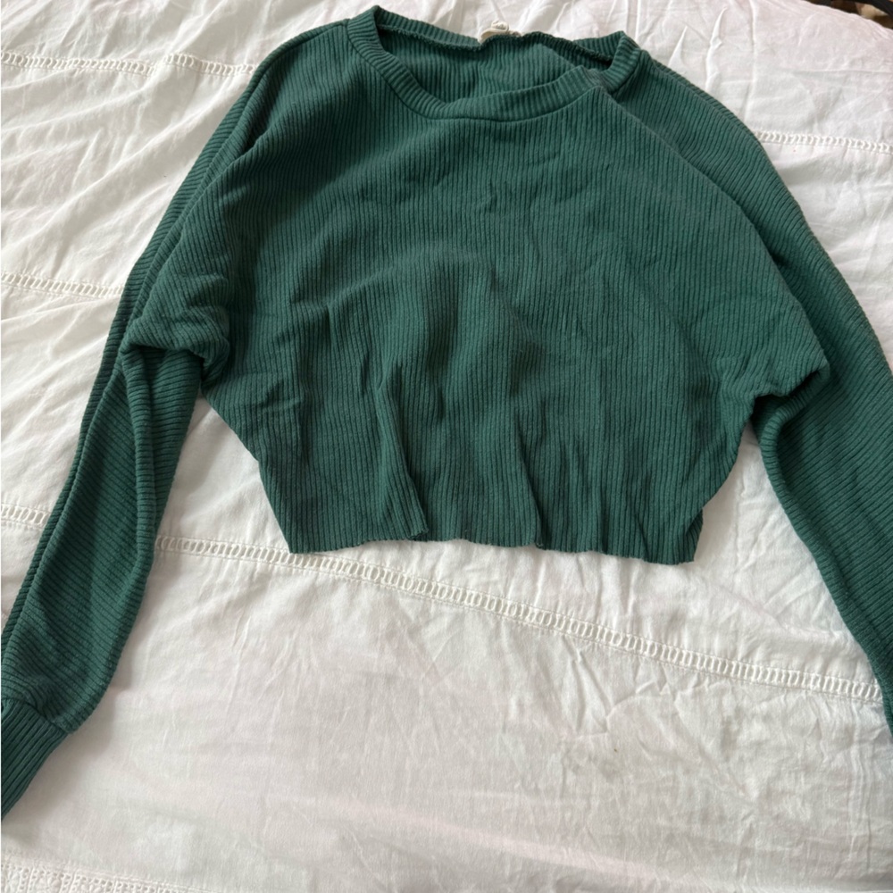 Green long sleeve size small
